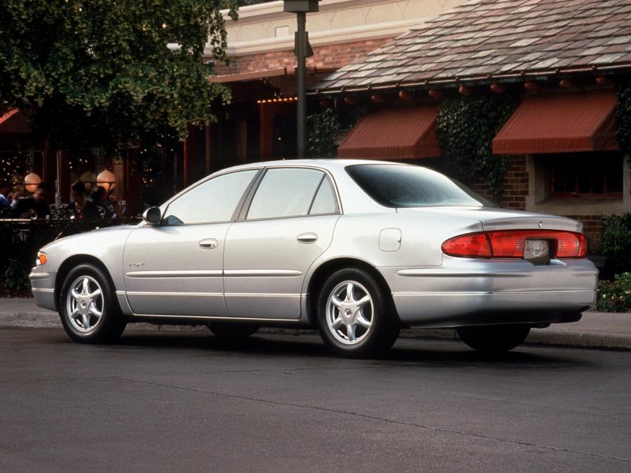  Buick Regal 1997 года  (фото 4 из 15)